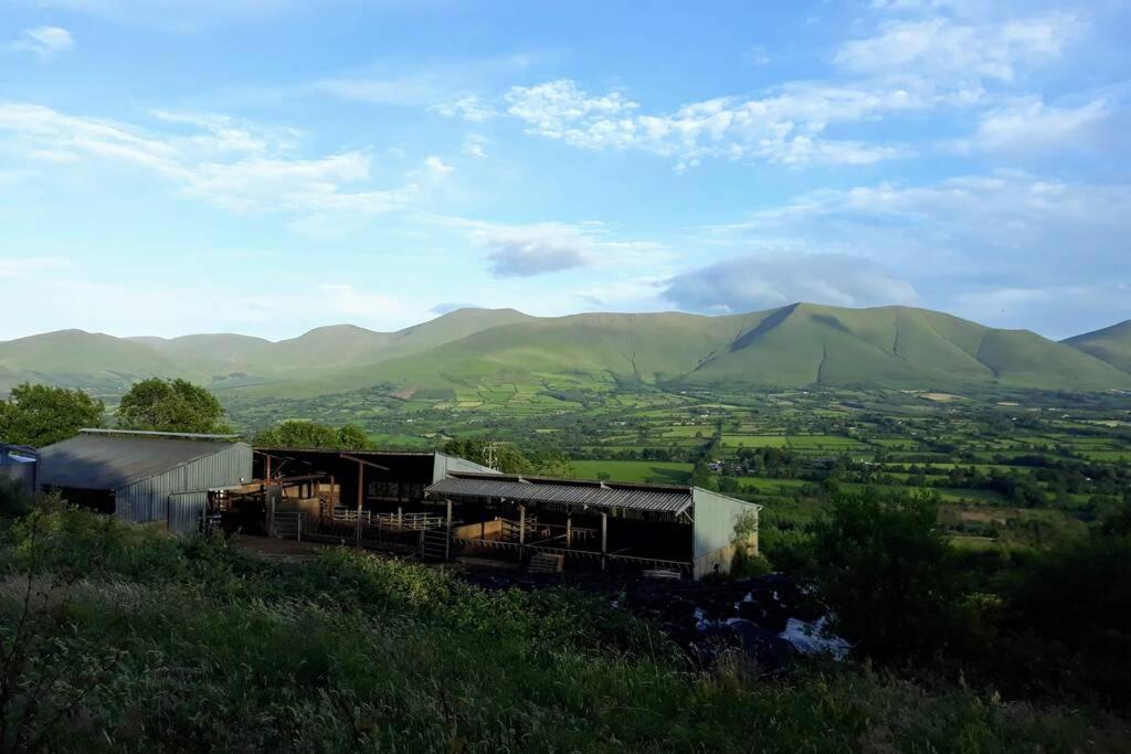Corderry Farmhouse, Idyllic Cottage Amid 250 Acres Lisvernane 외부 사진